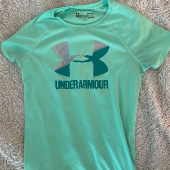 Under Armour Other - Girls Under Armour Heatgear Short Sleeve Shirt NWOT